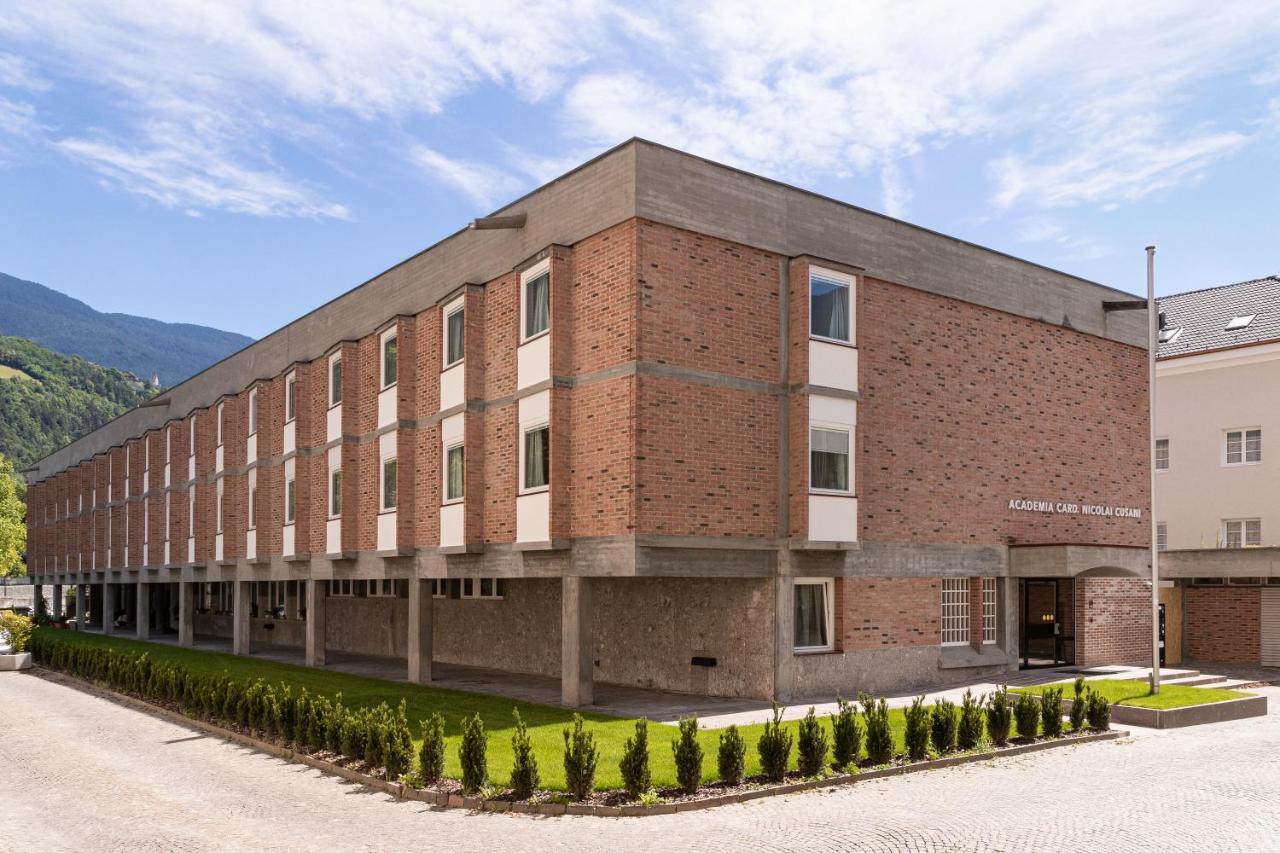 Cusanus Akademie - Accademia Cusanus Брессаноне Екстер'єр фото